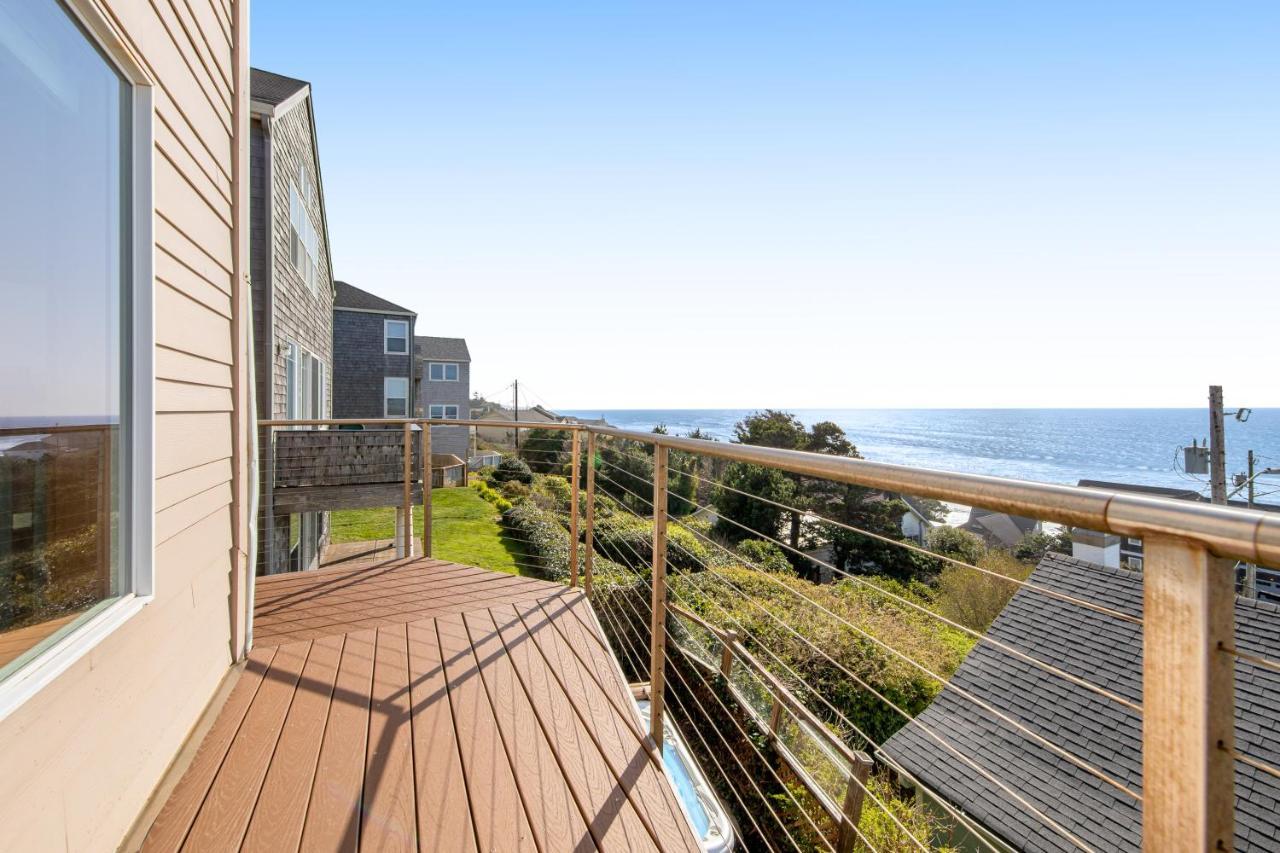 Blue Wave Heights Villa Lincoln City Exterior photo