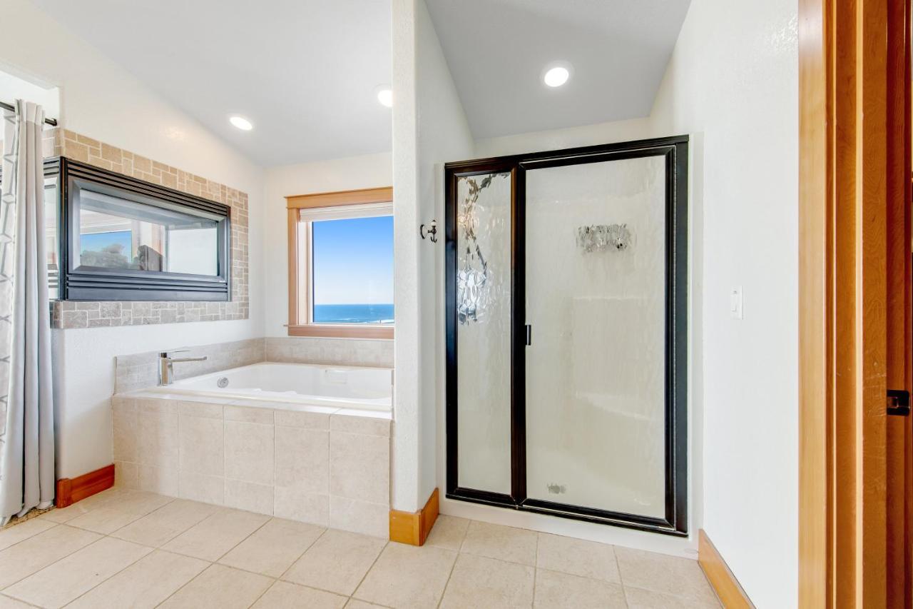 Blue Wave Heights Villa Lincoln City Exterior photo